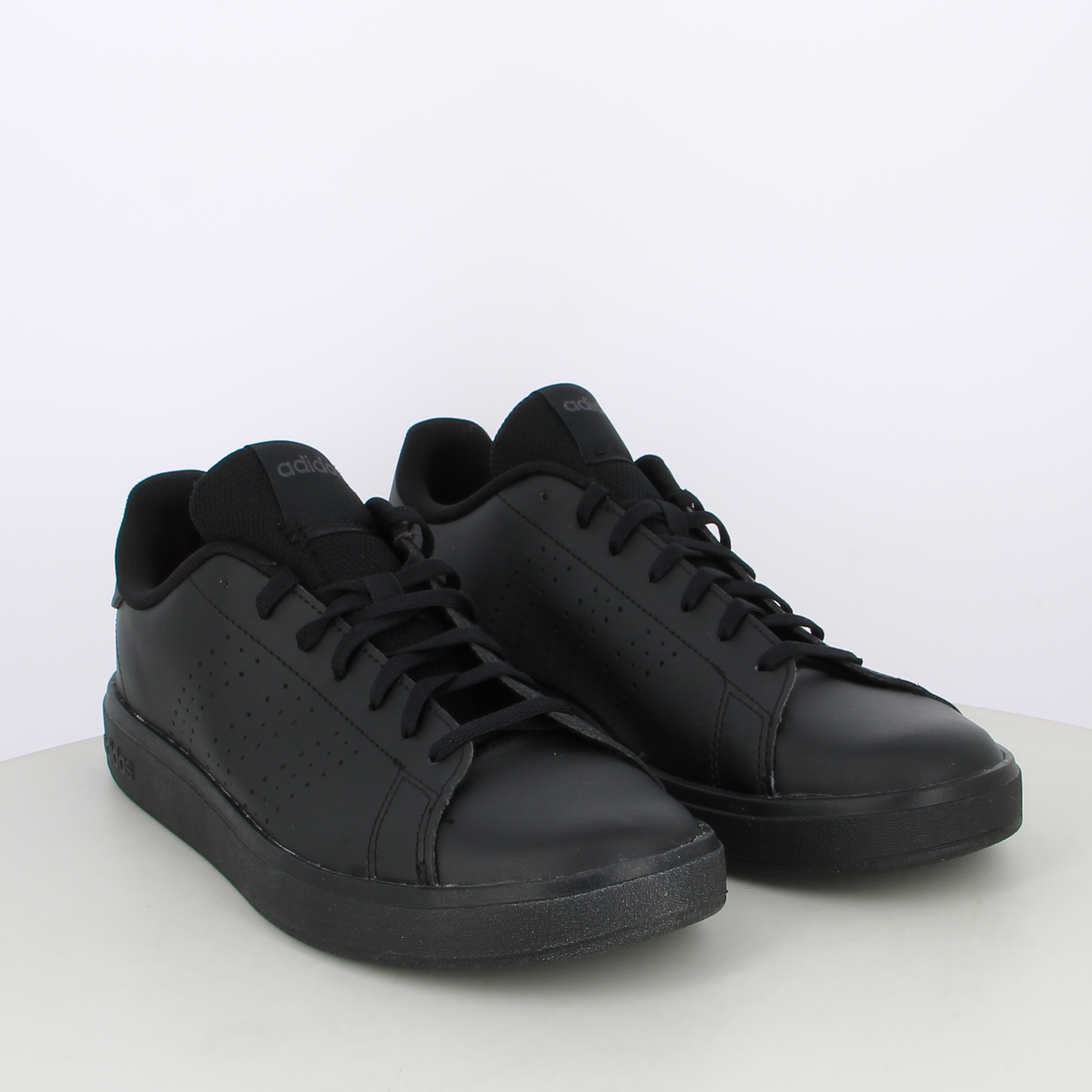 Adidas Sneakers da uomo advantage base ig9184, Sneakers