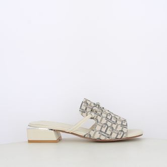Sandali da donna logati con accessorio