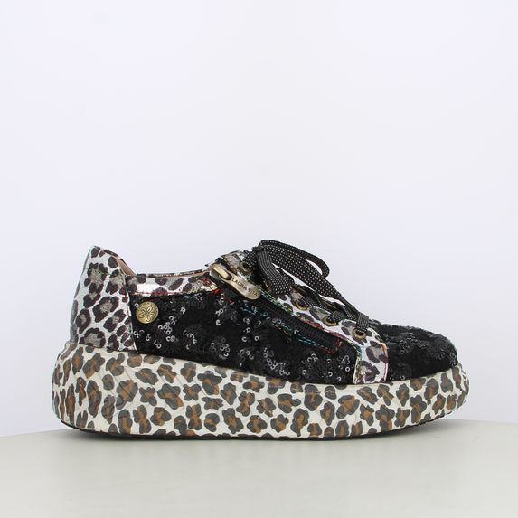 Sneakers da donna con dettagli maculati