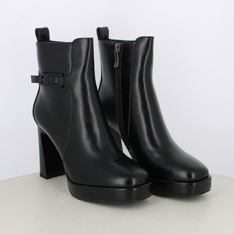 Stivaletti da donna con tacco