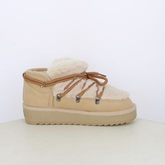 Stivaletti da donna con pelliccia