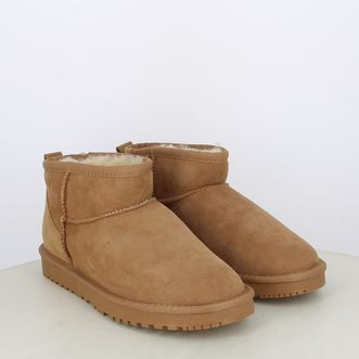 Stivaletti da donna con pelliccia