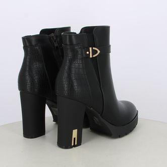 Stivaletti da donna con tacco