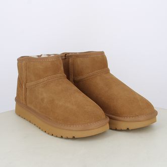 Stivaletti da donna con pelliccia