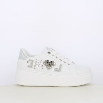 Sneakers da donna con borchie e strass
