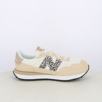 Sneakers g237